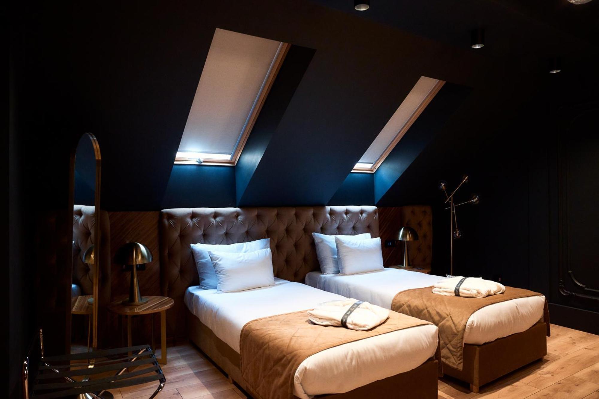 Hotel Viena Сату-Маре Экстерьер фото