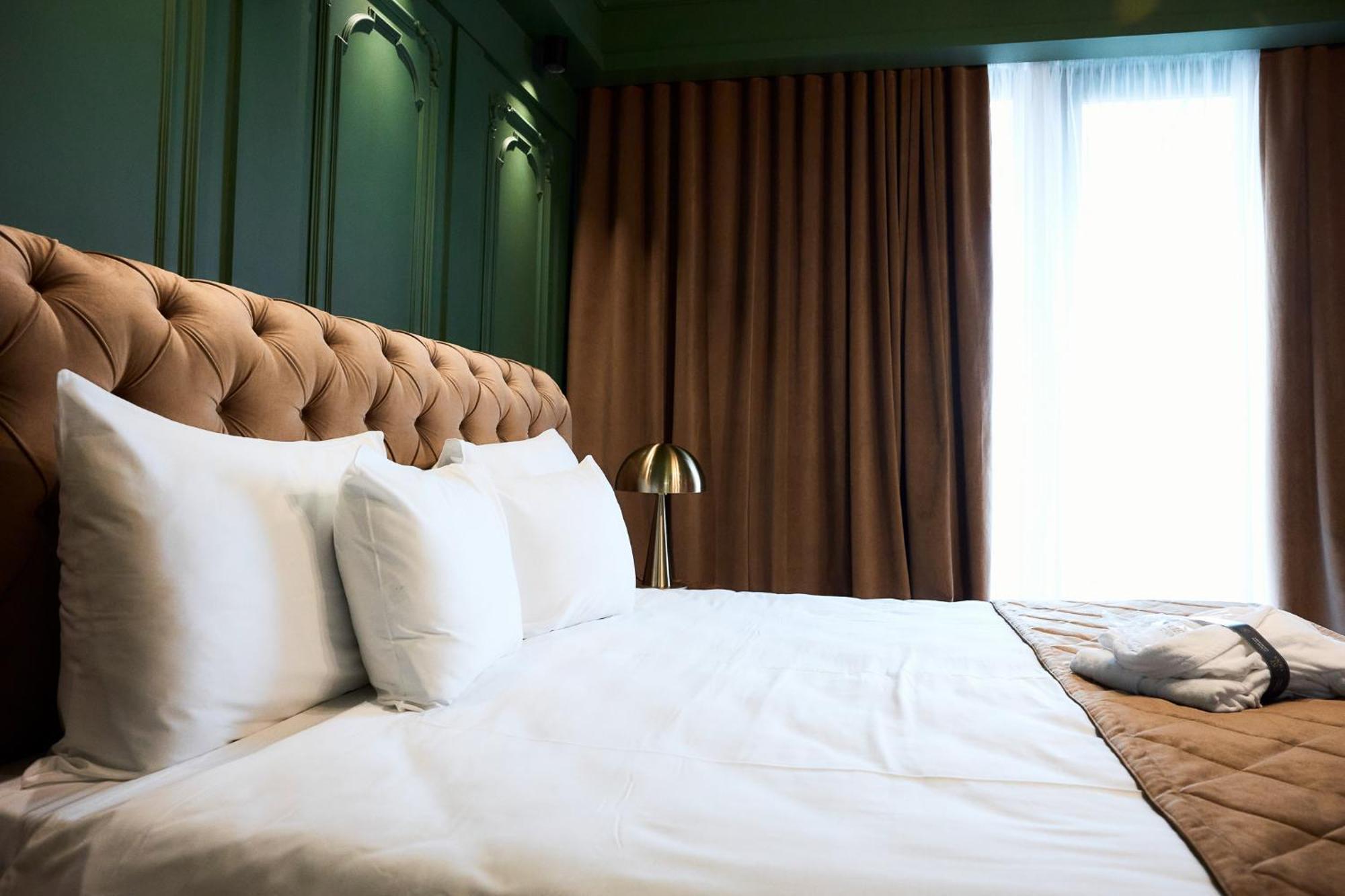 Hotel Viena Сату-Маре Экстерьер фото