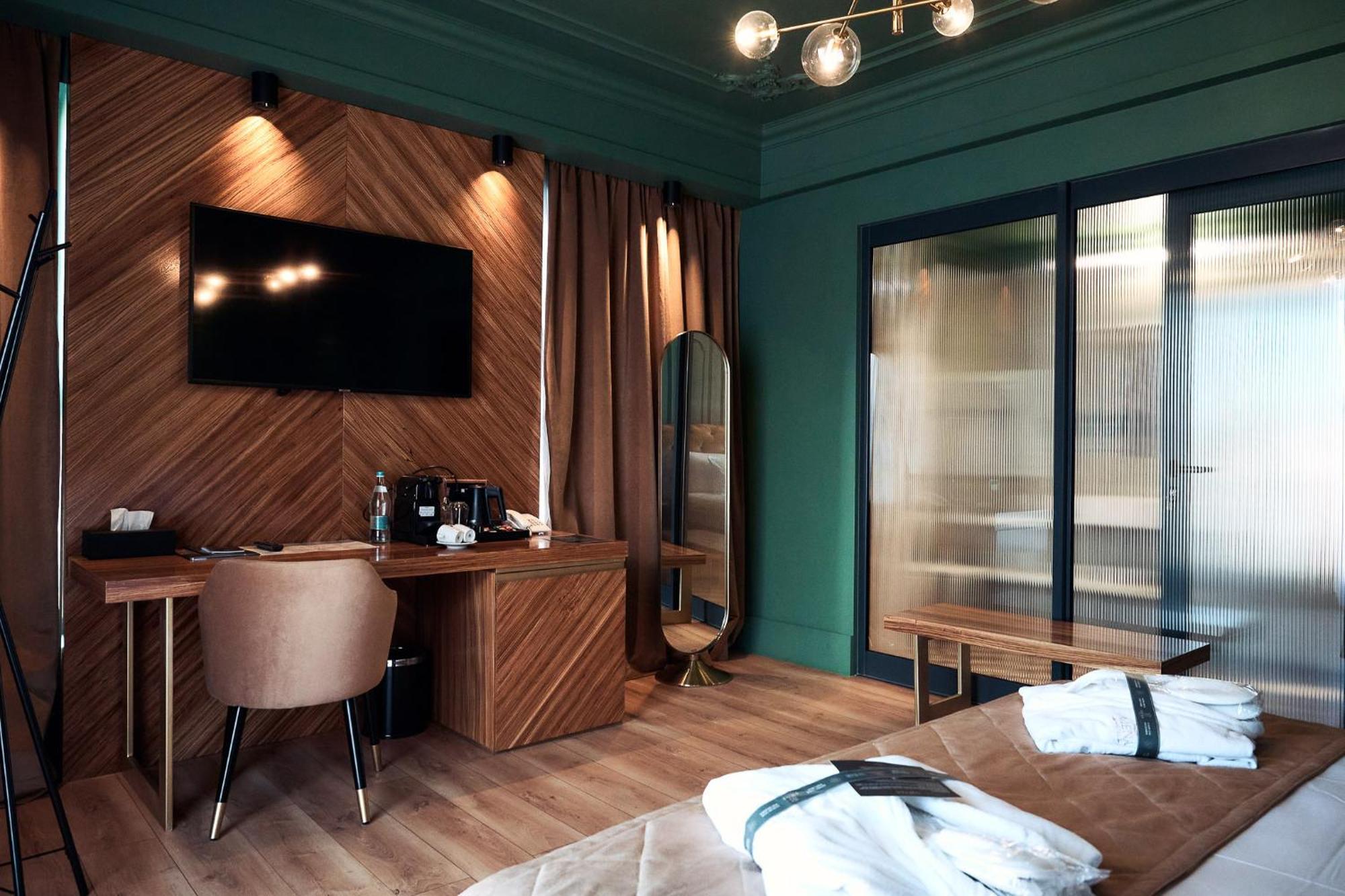 Hotel Viena Сату-Маре Экстерьер фото
